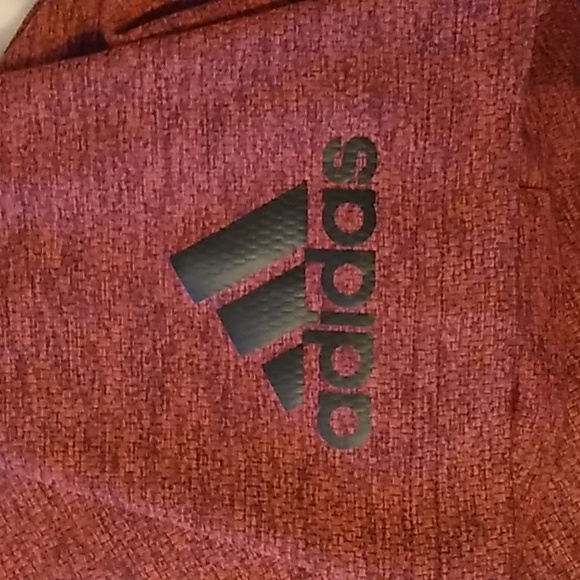 Red Adidas size L - Picture 4 of 4